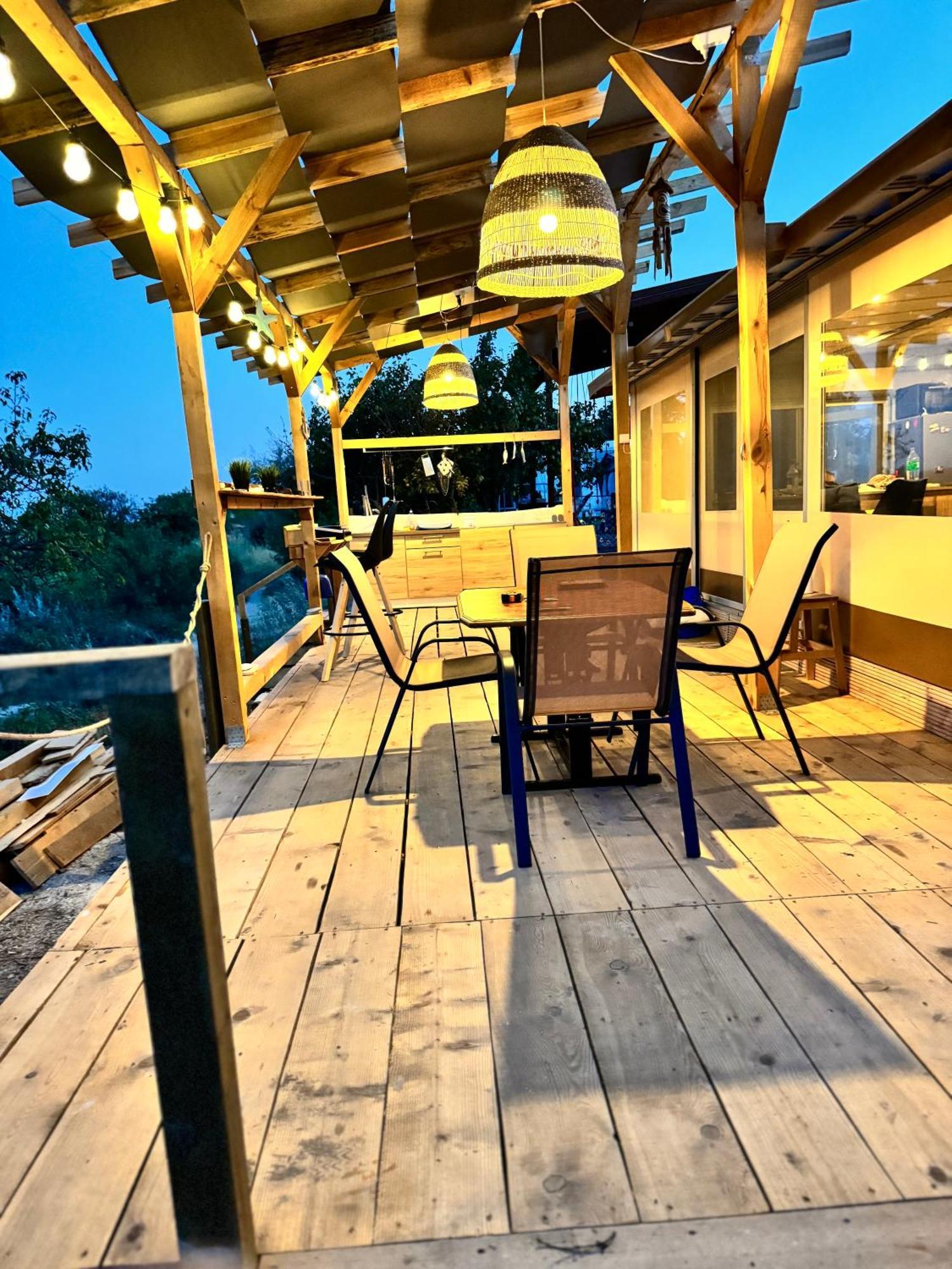 Karavana Tropicana Варна Экстерьер фото