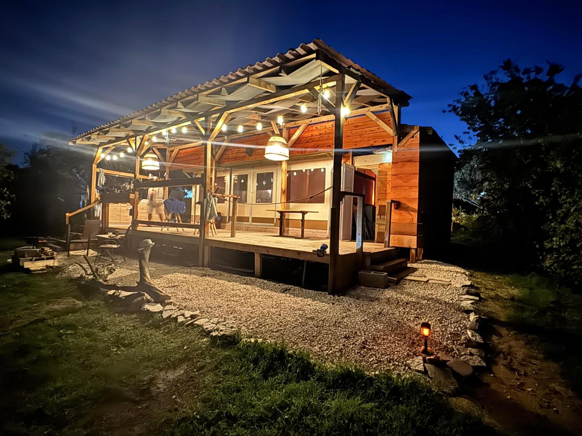 Karavana Tropicana Варна Экстерьер фото
